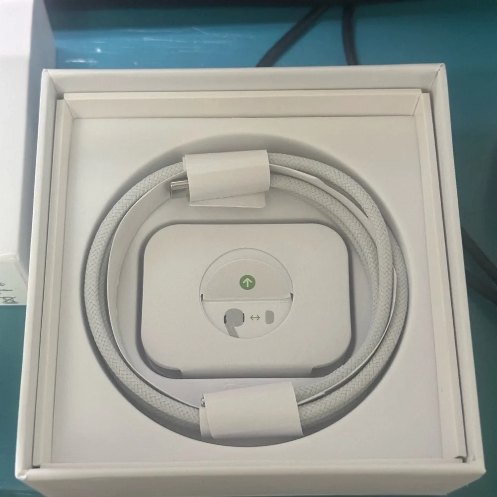 Apple used airpods